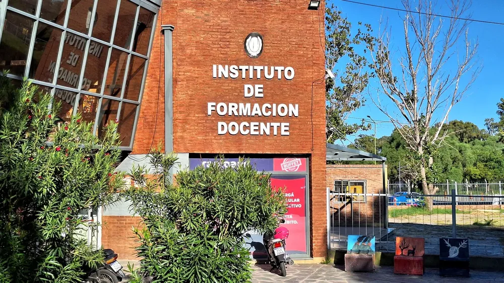 Instituto de formacion docente sl