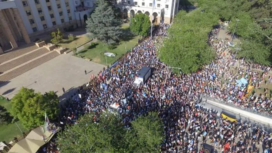 5ff770ca94f92-screen-and-max-width480px_950_534!